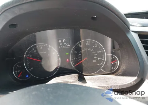 2013 Subaru Outback 2.5I Premium z USA, uszkodzony, nr VIN 4S4BRBCC4D3278416